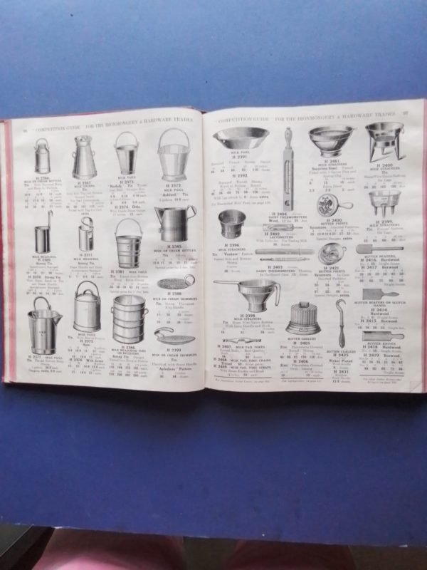 1929 Book The competition Guide 520 illustrated Catalogue