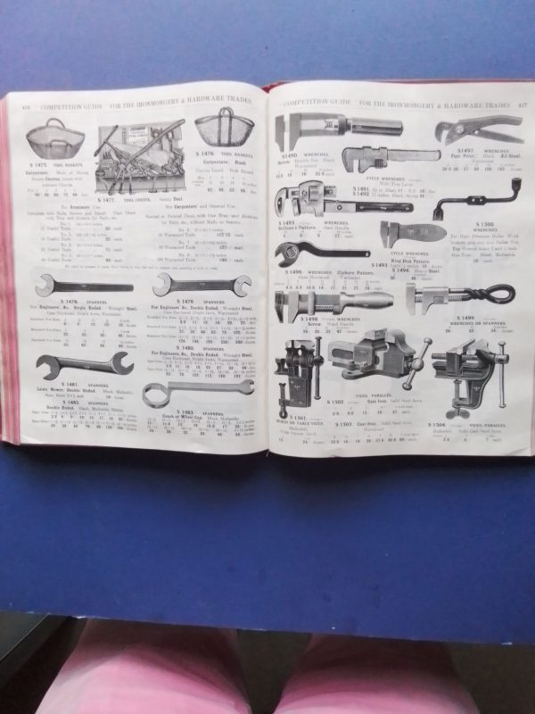 1929 Book The competition Guide 520 illustrated Catalogue - Image 4